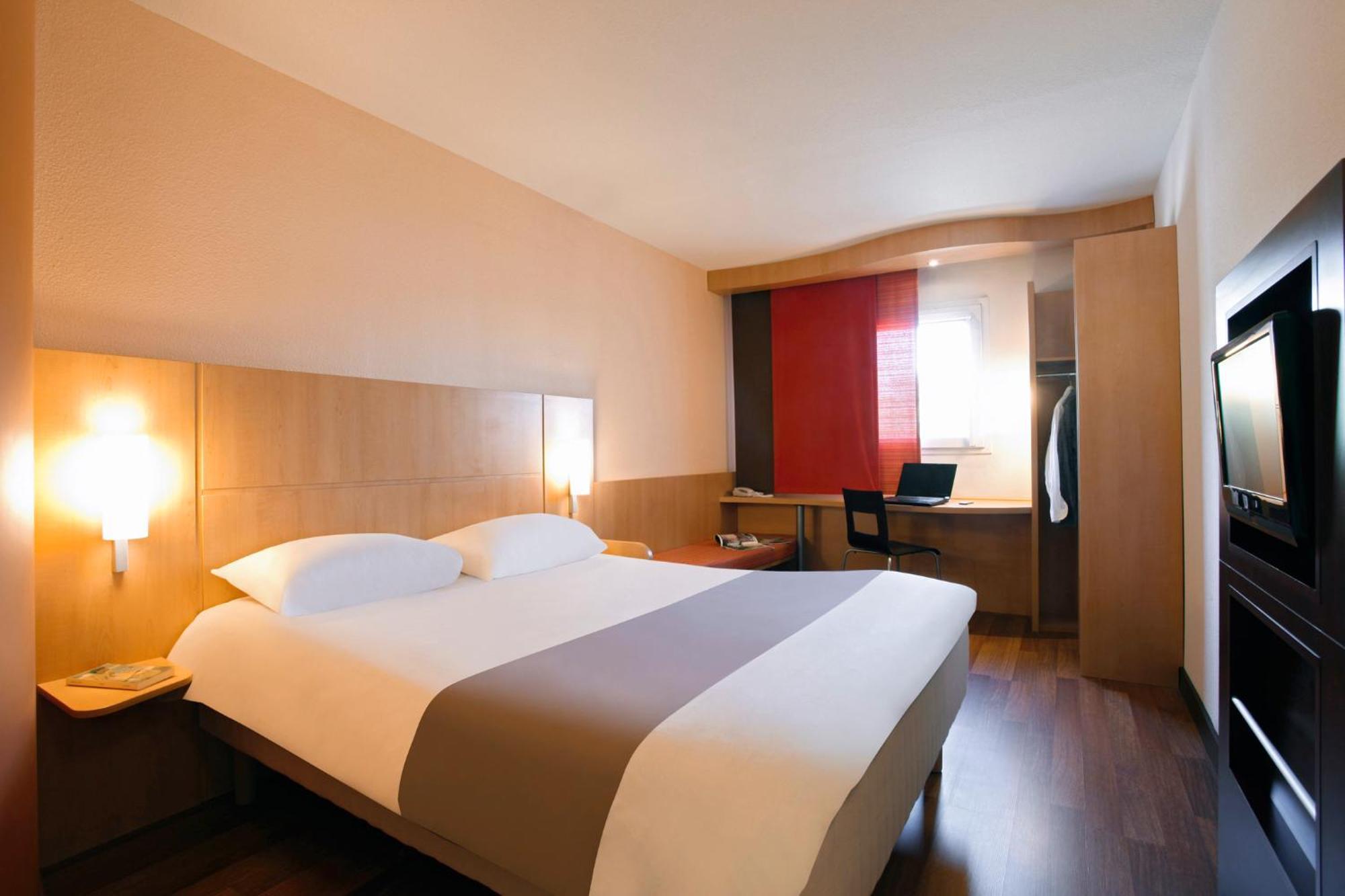 Hotel Ibis Manosque Cadarache Zewnętrze zdjęcie