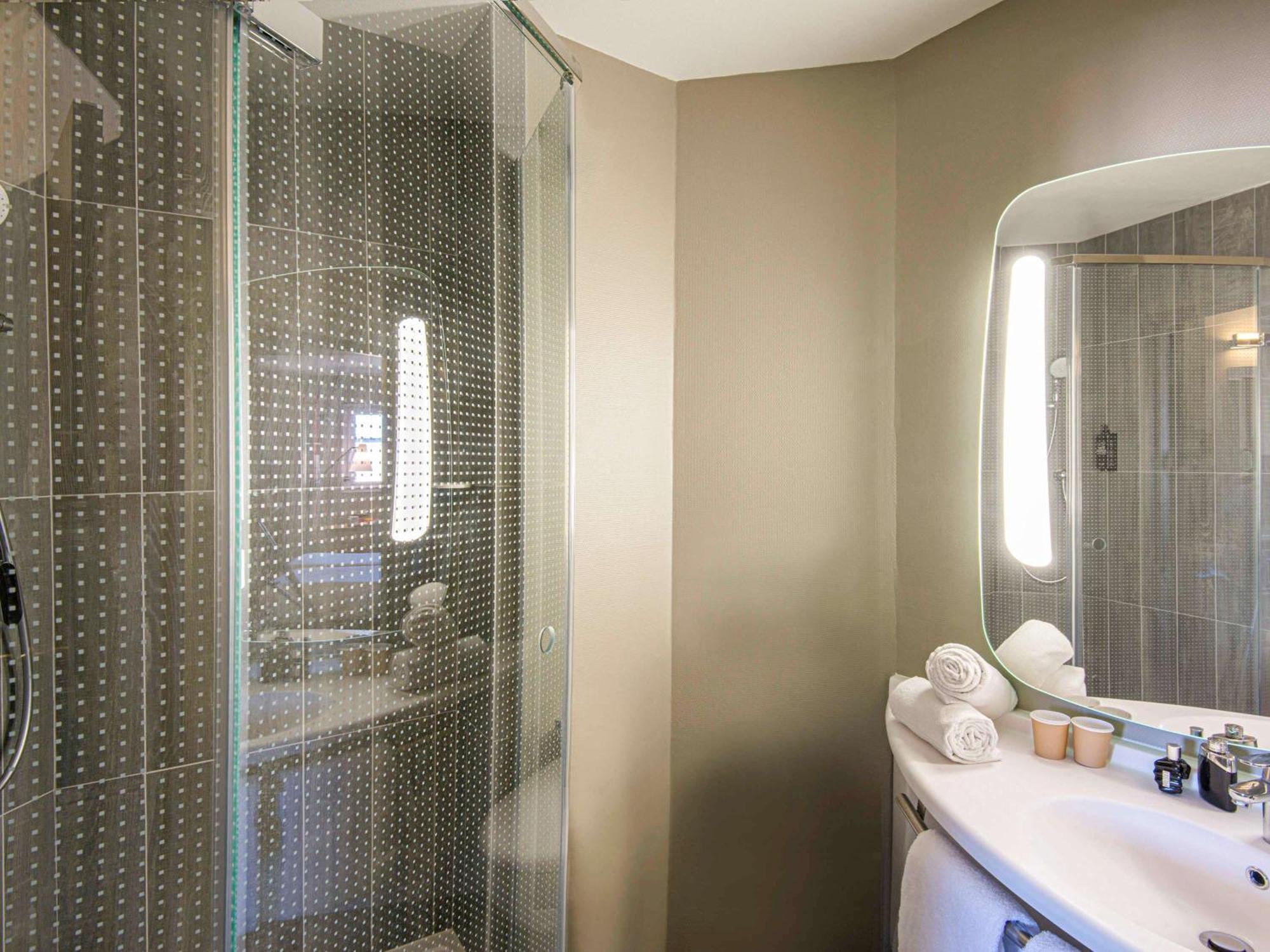 Hotel Ibis Manosque Cadarache Zewnętrze zdjęcie