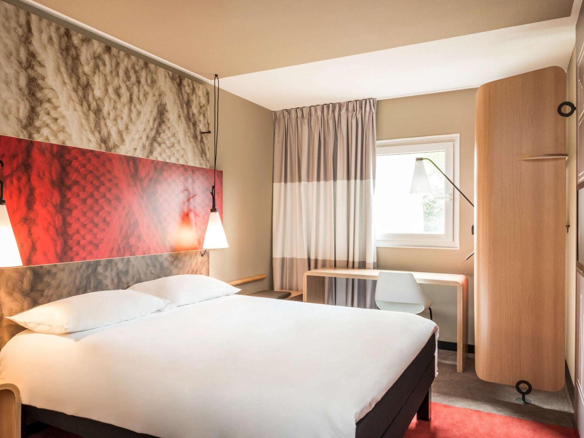 Hotel Ibis Manosque Cadarache Zewnętrze zdjęcie
